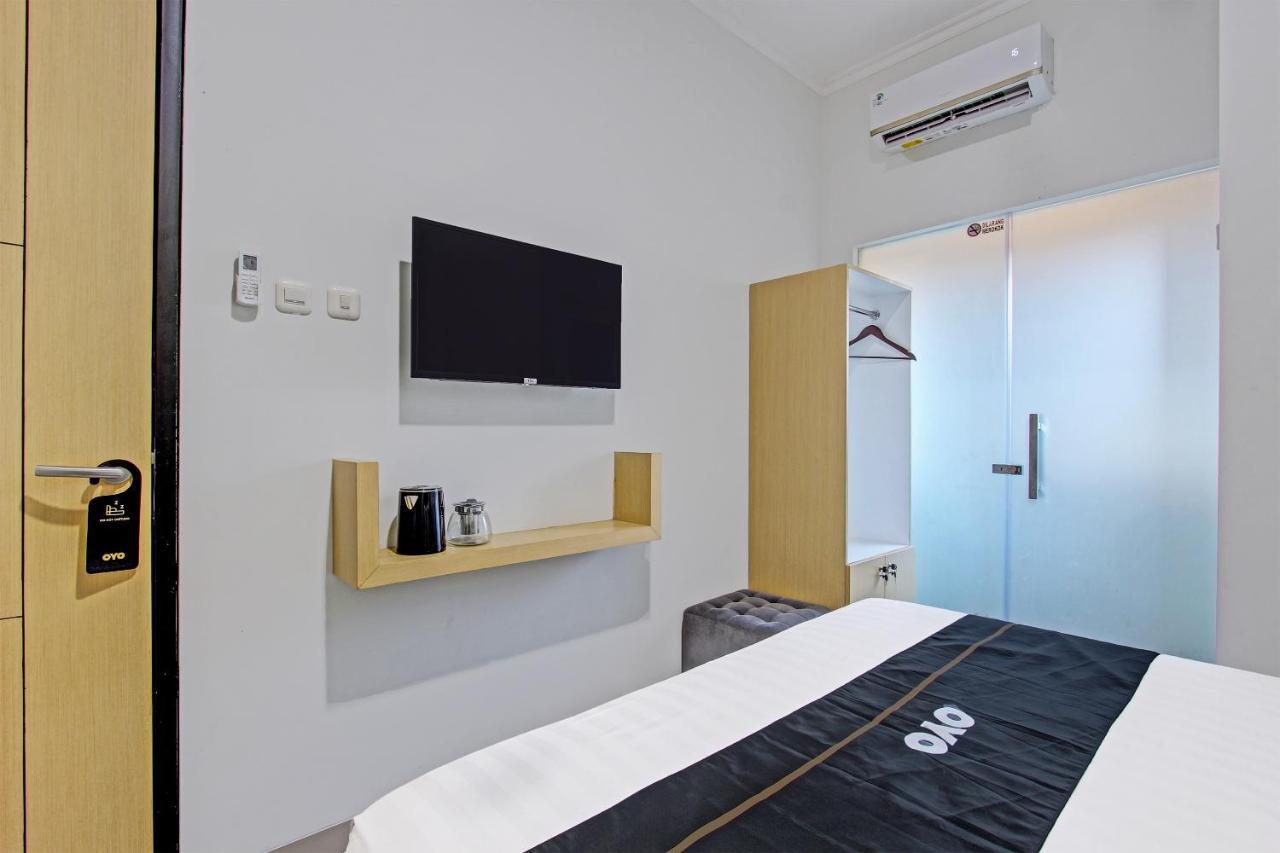 Hotel Capital O 91377 Mk Prime Syariah Semarang Exterior foto